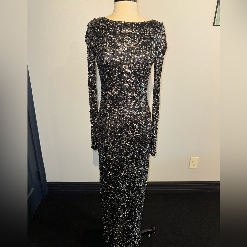 beautiful beaded black gown !